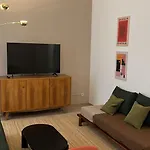 Lovely 1Br & 1Lr Apt For 5P In The Heart Of Vienna